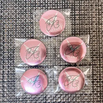 아이나나 의상전 사인 포함 캔뱃지 텐