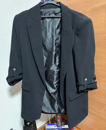 ZARA 블랙 블레이저