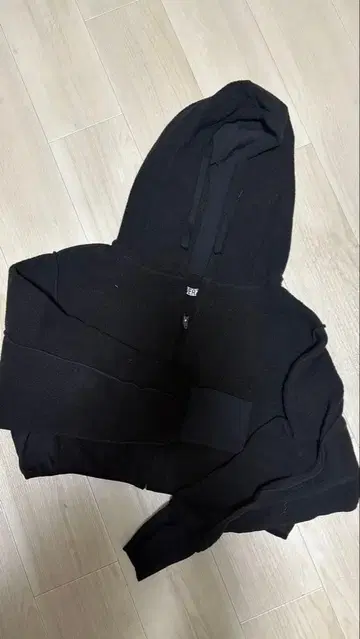 PERVERZE 블랙 풀 집업 후드티