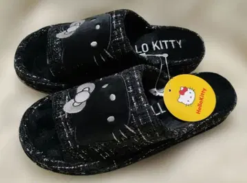 헬로키티 룸슈즈 트위드 자수 블랙 슬리퍼