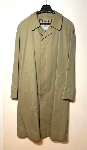 Aquascutum 베이지 스텐카라 코트