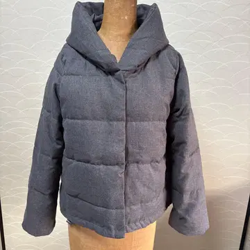 후드 부착 그레이 패딩 자켓