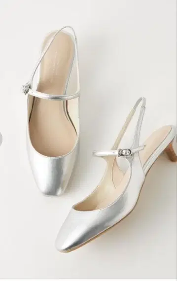 그린 레이블 릴랙싱 실버 메리 제인 펌프스