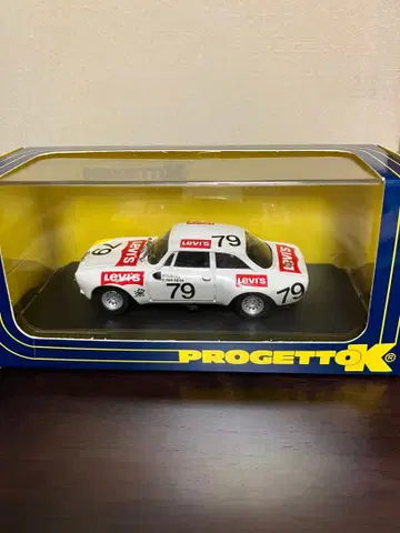 PROGETTOK 1/43 ALFA ROMEO GTA Levi's