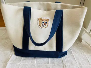 러브러리 바이 페이 올드 테디 와펜 토트백