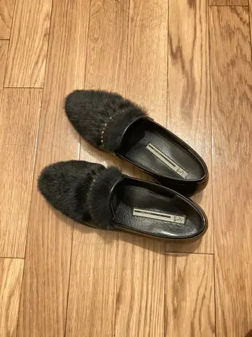 ing 퍼 블랙 로퍼 통굽 24cm M L