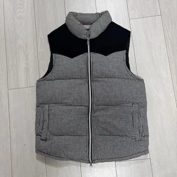 체크 무늬 다운 베스트 M 사이즈
