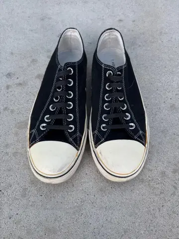 블랙 캔버스 로우컷 스니커즈