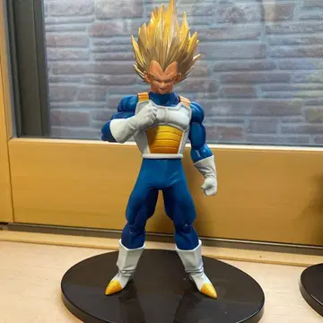 드래곤볼 베지터 피규어