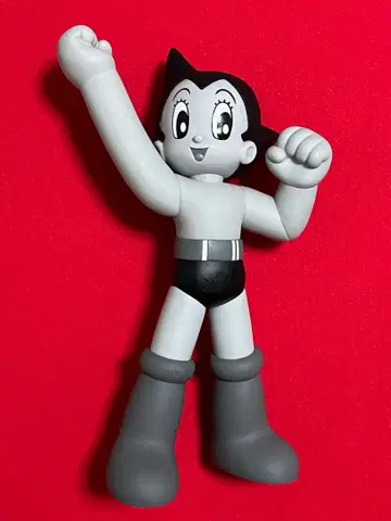 철완 아톰 하이그레이드 피규어 흑백