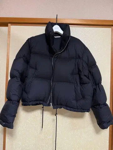 AURALEE 숏 기장 다운 자켓