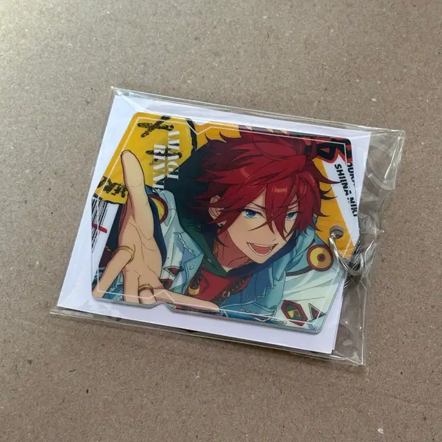 앙스타 크레이지비 아마기 린네 트립 러기지 챰 아크릴 키링 trip 앨범