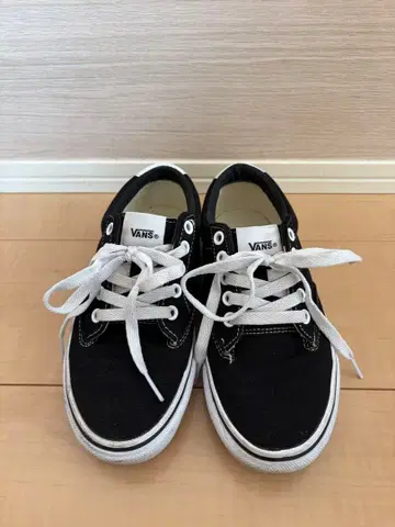 새상품급 VANS 스니커즈 22.5cm 반스 블랙
