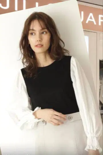 미사용 새상품 질스튜어트 바이컬러 벌룬 소매 상의