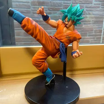 드래곤볼 초사이어인 갓 슈퍼사이어인 손오공 피규어