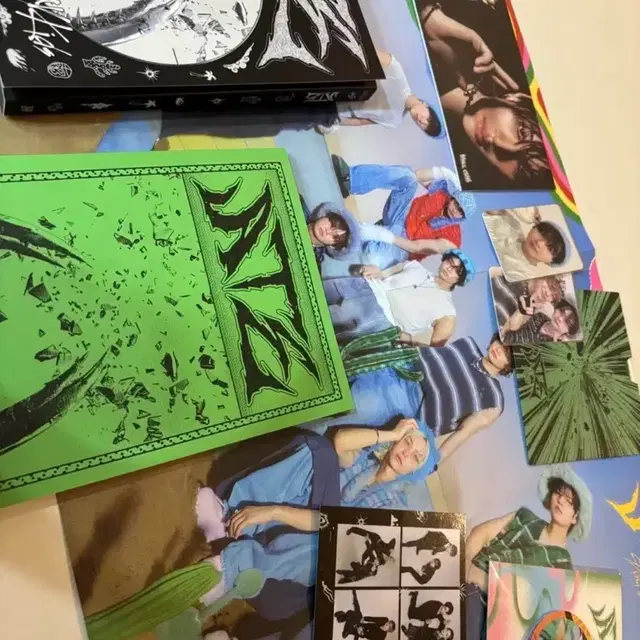 스트레이키즈 앨범 4개(포토카드 포함)