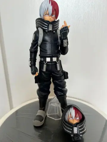 제일복권 히로아카 월드 히어로즈 미션 C상 토도로키 쇼토 피규어