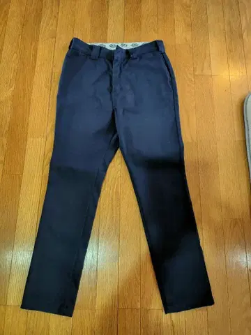 Dickies 네이비 치노 팬츠 슬림핏