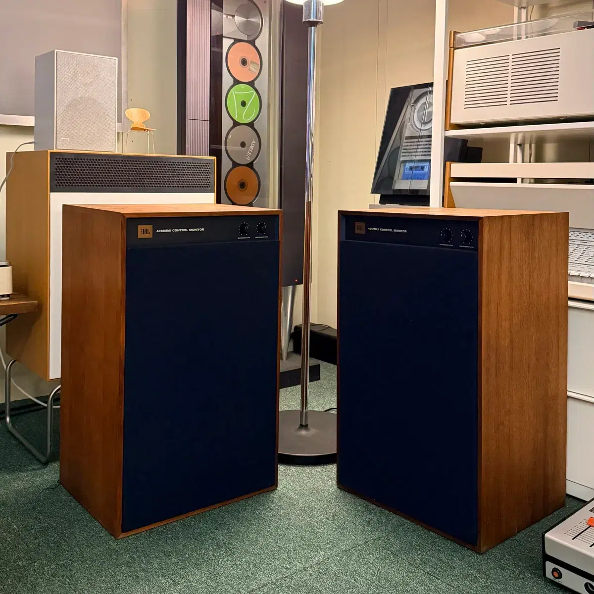 JBL JBL 4312mk2 Mint condition on Bunjang Global Site.