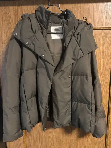 CLOCHE 크로셰 후드 부착 다운 자켓 올리브 그린