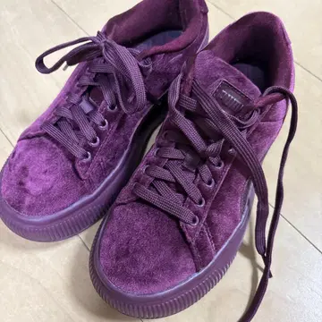 PUMA 퍼플 스웨이드 스니커즈