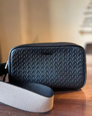 FURLA 훌라 블랙 천연 가죽 숄더백 거의 미사용 외출용