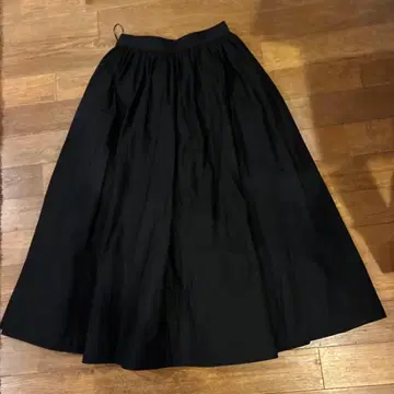 BANANA REPUBLIC 블랙 플레어 스커트 사이즈 2