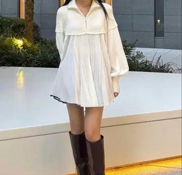 오카자키 사에 콜라보 코코딜 플리츠 도킹 니트