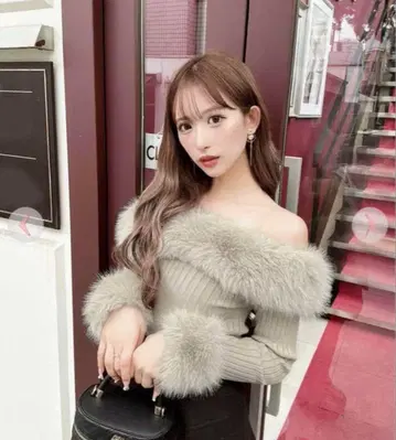 셰리미 퍼 오프숄더 니트탑