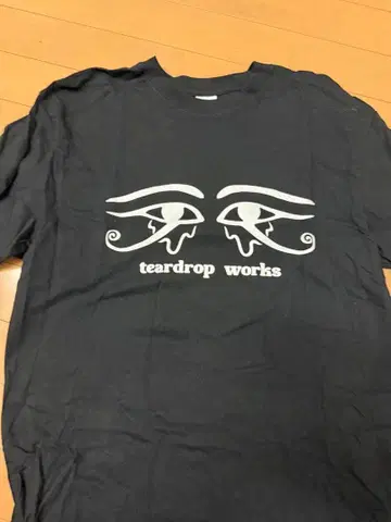 더스트박스 T셔츠