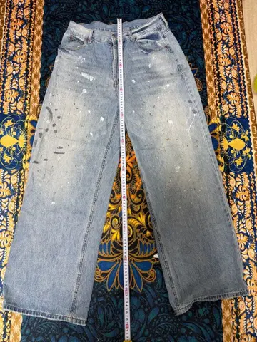 와이드 레그 데님 라이트 블루 페인트 가공