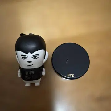 BTS V 피규어 스탠드 포함