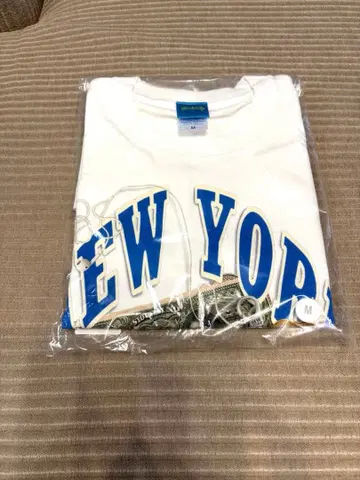 뉴욕 단독 2025 장래의 꿈 티셔츠 M 사이즈