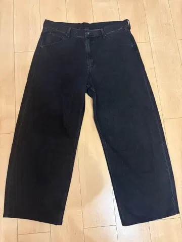 유니클로 배기 커브 청바지