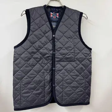 LAVENHAM 퀼팅 베스트 네이비 L 버튼 떨어짐