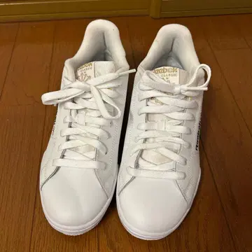 리복 화이트 스니커즈 25.5cm