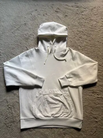 엘레쎄 화이트 후드 부착 후드티