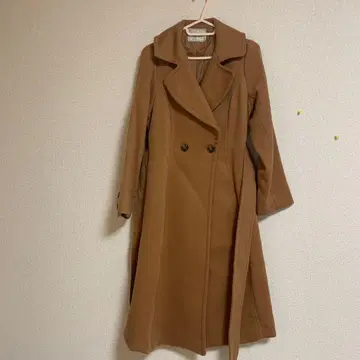 Lily Brown 카멜 더블 브레스트 롱 코트 릴리 브라운