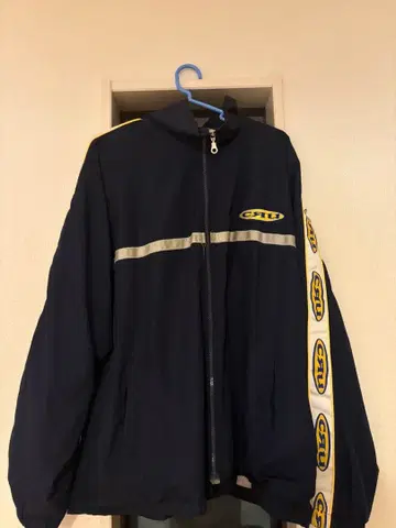 CRU 네이비 나일론 자켓