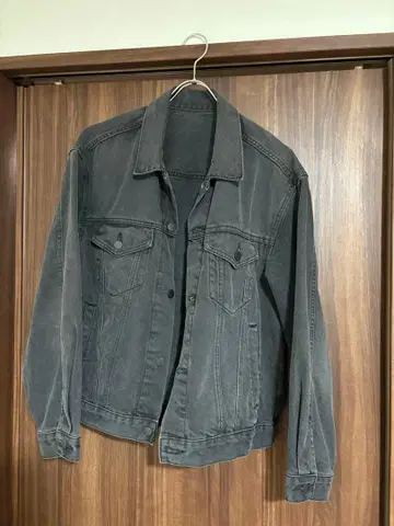 그레이 데님 자켓과 카고 팬츠 세트