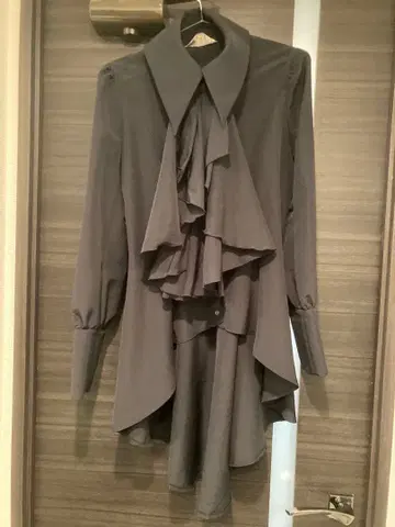 ATELIER BOZ 자보 타이 포함 블라우스