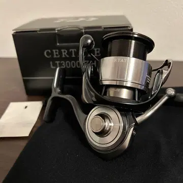 새상품급 24 셀테이트 LT3000-CH 다이와 스피닝 릴