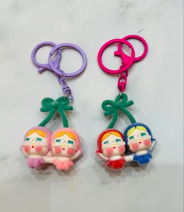 체리 클라잉 베이비 키링 2개 세트