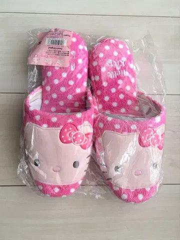 [새상품] 헬로키티 핑크 슬리퍼