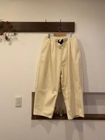 [ CUBE SUGAR ] 큐브 슈가 굵은 폭 코듀로이 팬츠