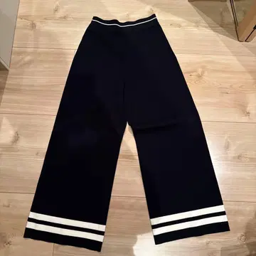 KYOKU 네이비 스트라이프 와이드 팬츠 사이즈 2