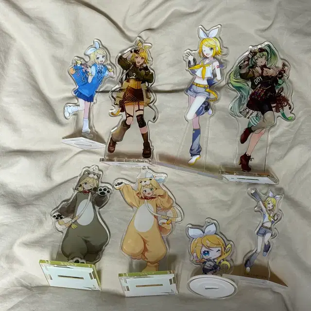 보컬로이드 하츠네미쿠 카가미네린 카가미네렌 아크릴스탠드