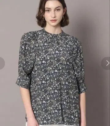 드레스트리아 블라우스 꽃무늬 34