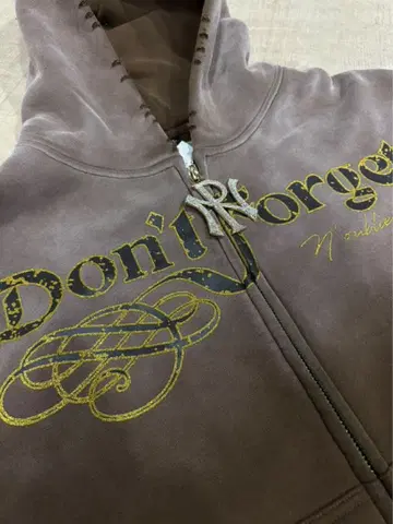 drip 후드티 NOUBLIE PAS