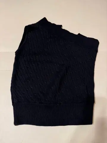 Uhr 네이비 베어탑